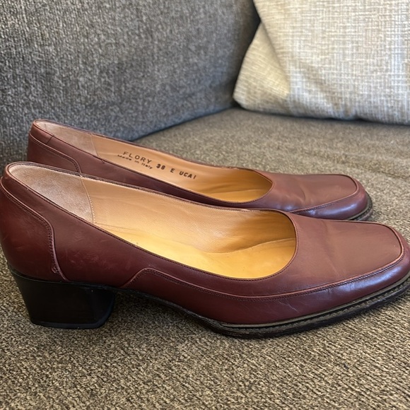 Bally Flory Brown Block Heel Leather Square Toe Vintage Pumps Size US 7.5 EU 38 - Picture 13 of 13